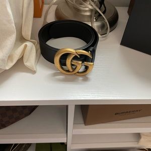 Gucci wide belt. Worn 1 time. In excellent condition!!